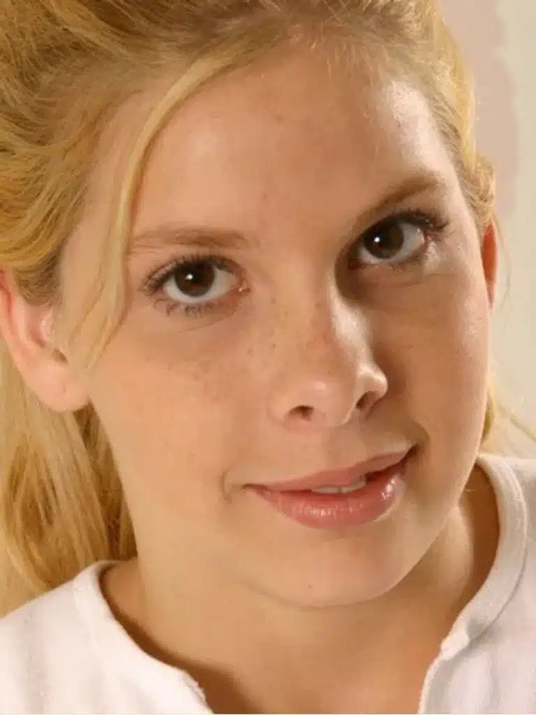 Kinzy Jo Biography: Wiki, Age, Career, Height, Weight, Boyfriend, Net Worth & More